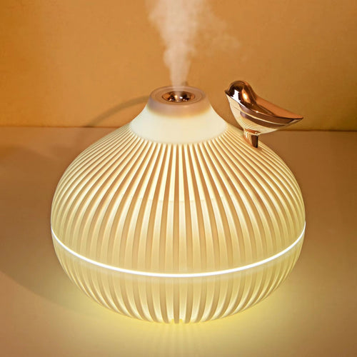 Cute Onion-Shaped Humidifier E339 with 2-Speed Spray, LED Light Free 10ml Oil Fragrance)
